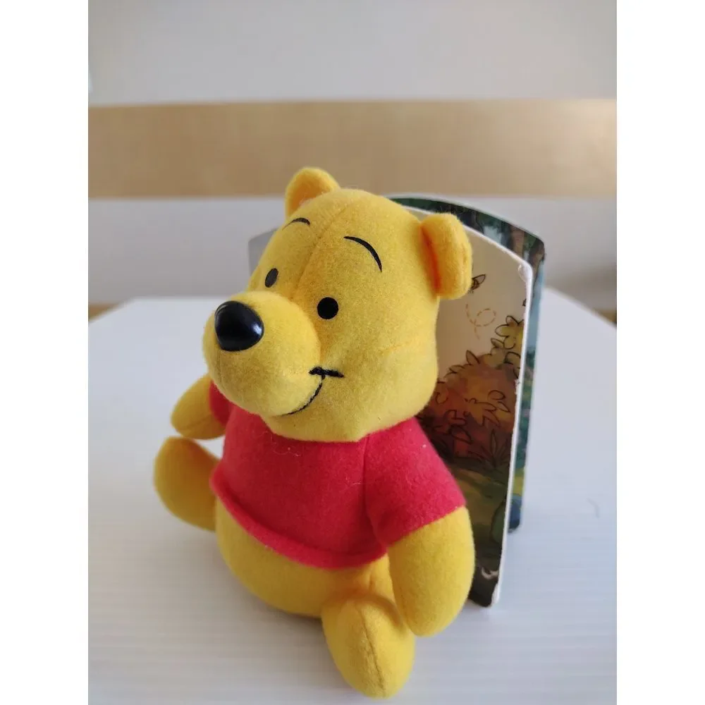 Winnie the Pooh Hello, Winnie the Pooh by Disney Books and Thea‎ Feldman (2011)